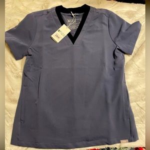 NWT space navy figs oran style scrub top